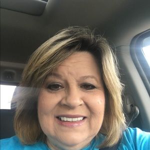 Meet your Posher, Pamela